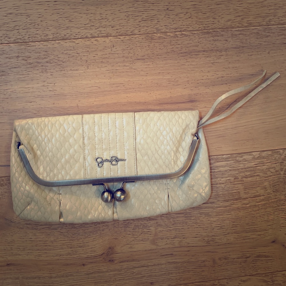 Jessica Simpson clutch